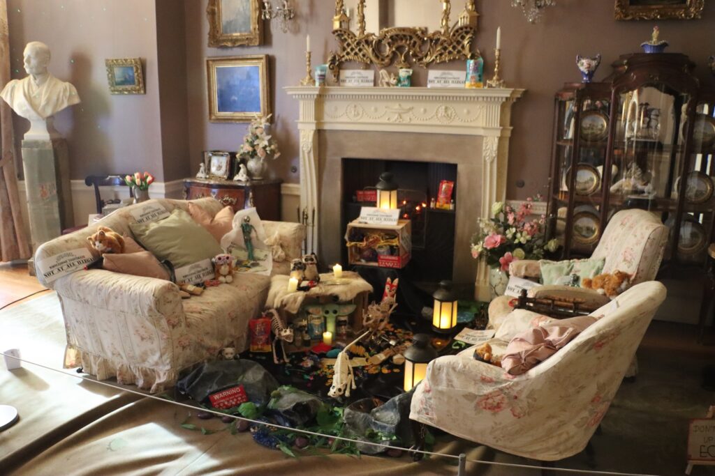 A photo of the inside of Lotherton Hall, showing two couches facing each other.