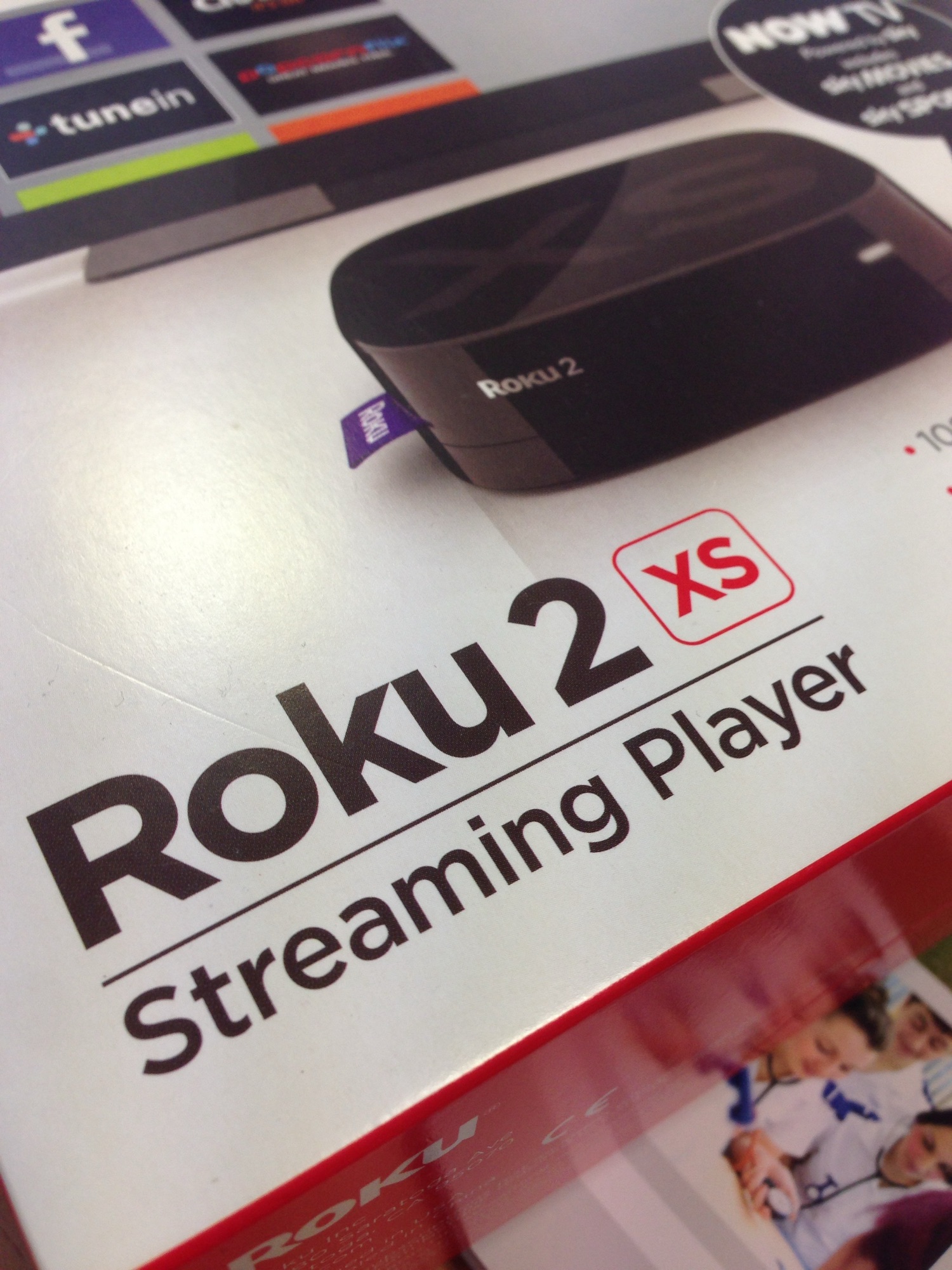 A photo of the box for the Roku 2 XS Streaming Player