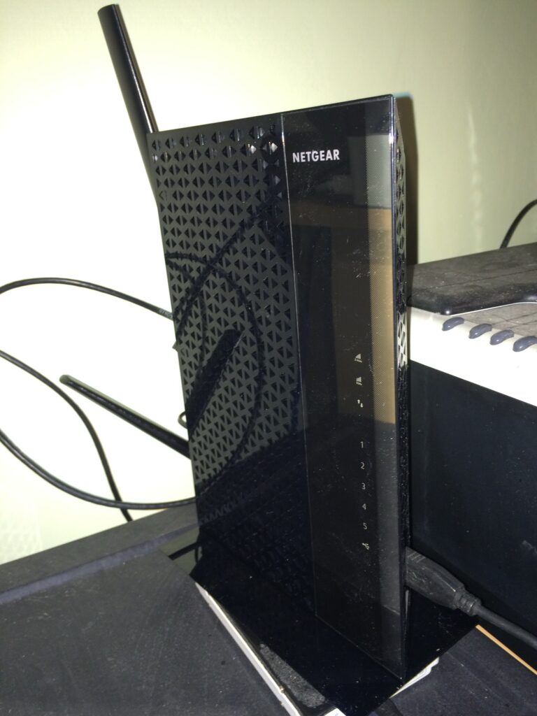 A photo of the Netgear Nighthawk EX7000