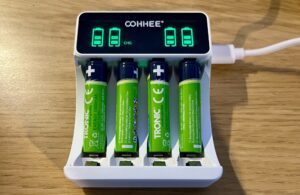 A photo of a Cohhee intelligent battery charger